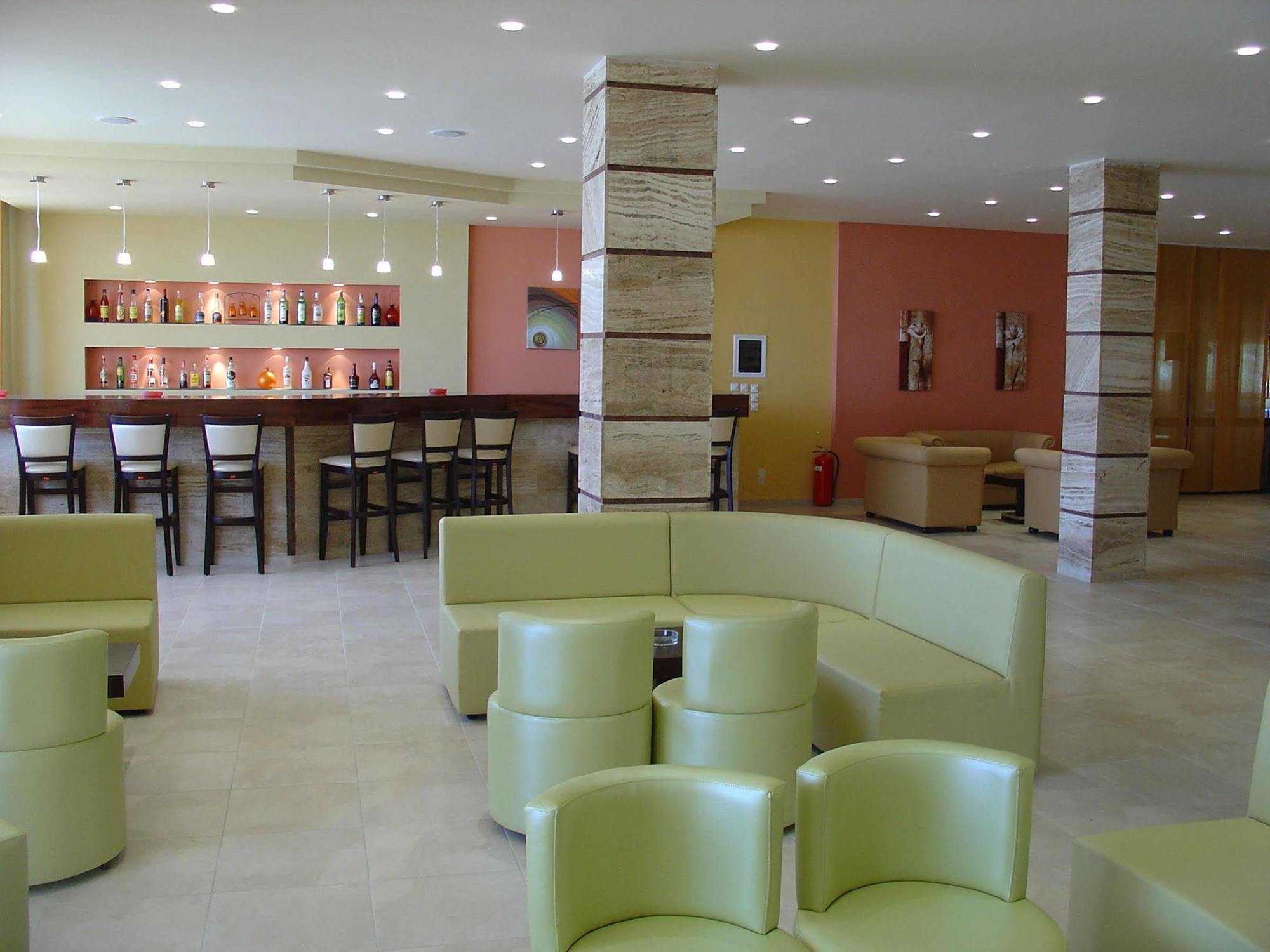 Golden Sands Hotel Agios Georgios  Esterno foto