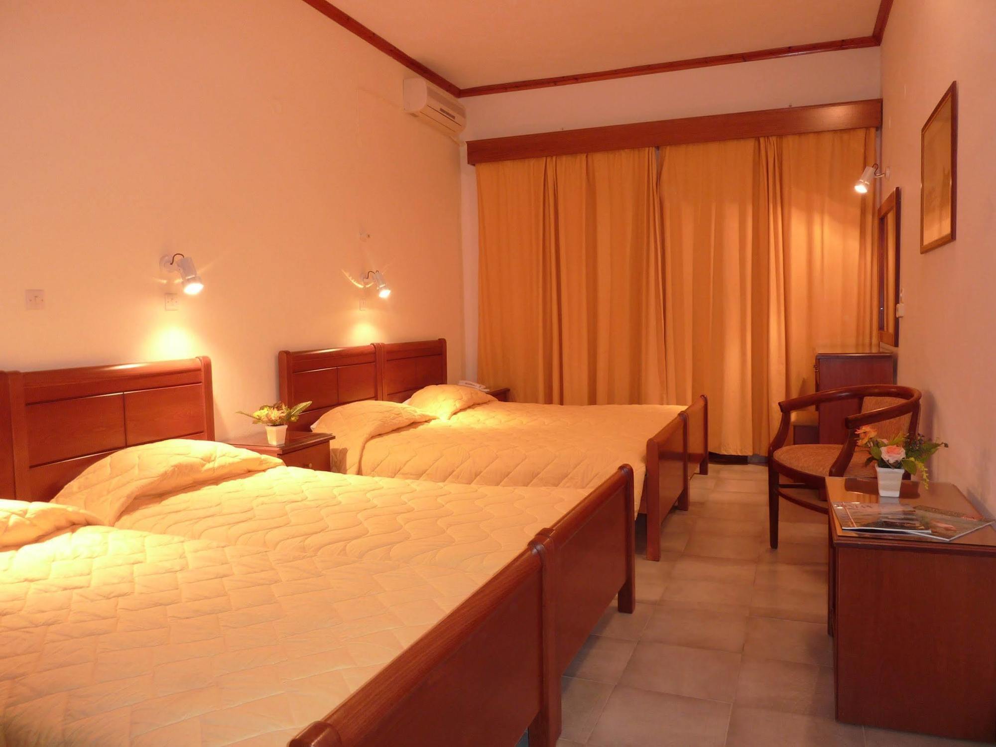 Golden Sands Hotel Agios Georgios  Camera foto